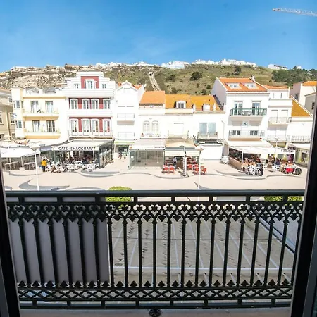 Cosy House In With Sea View Casa vacanze Nazaré