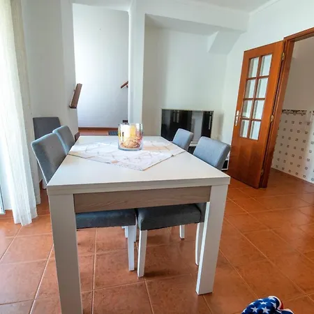Cosy House In With Sea View Casa vacanze