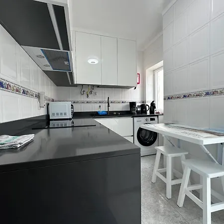 Cosy House In With Sea View Casa vacanze Nazaré